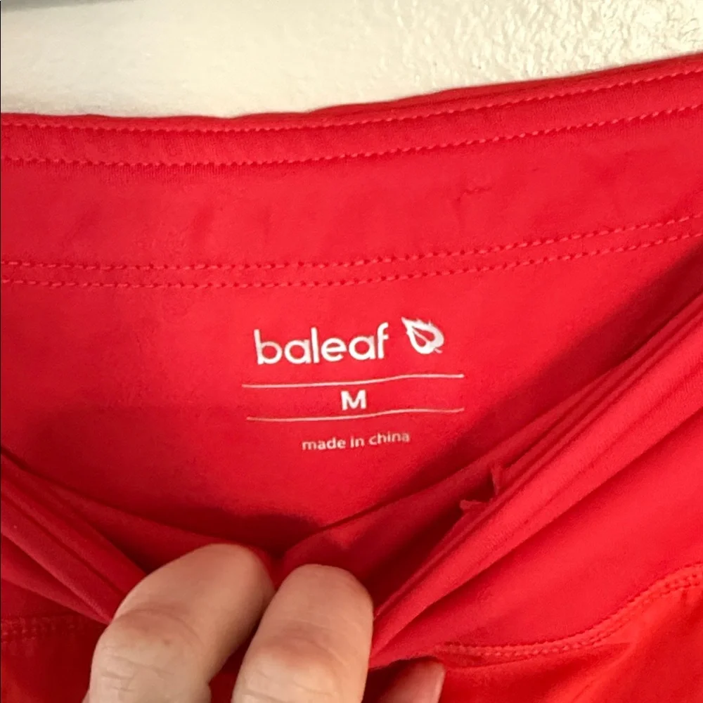 Baleaf Red Women's Athleisure Skirt - Picture 3 of 3